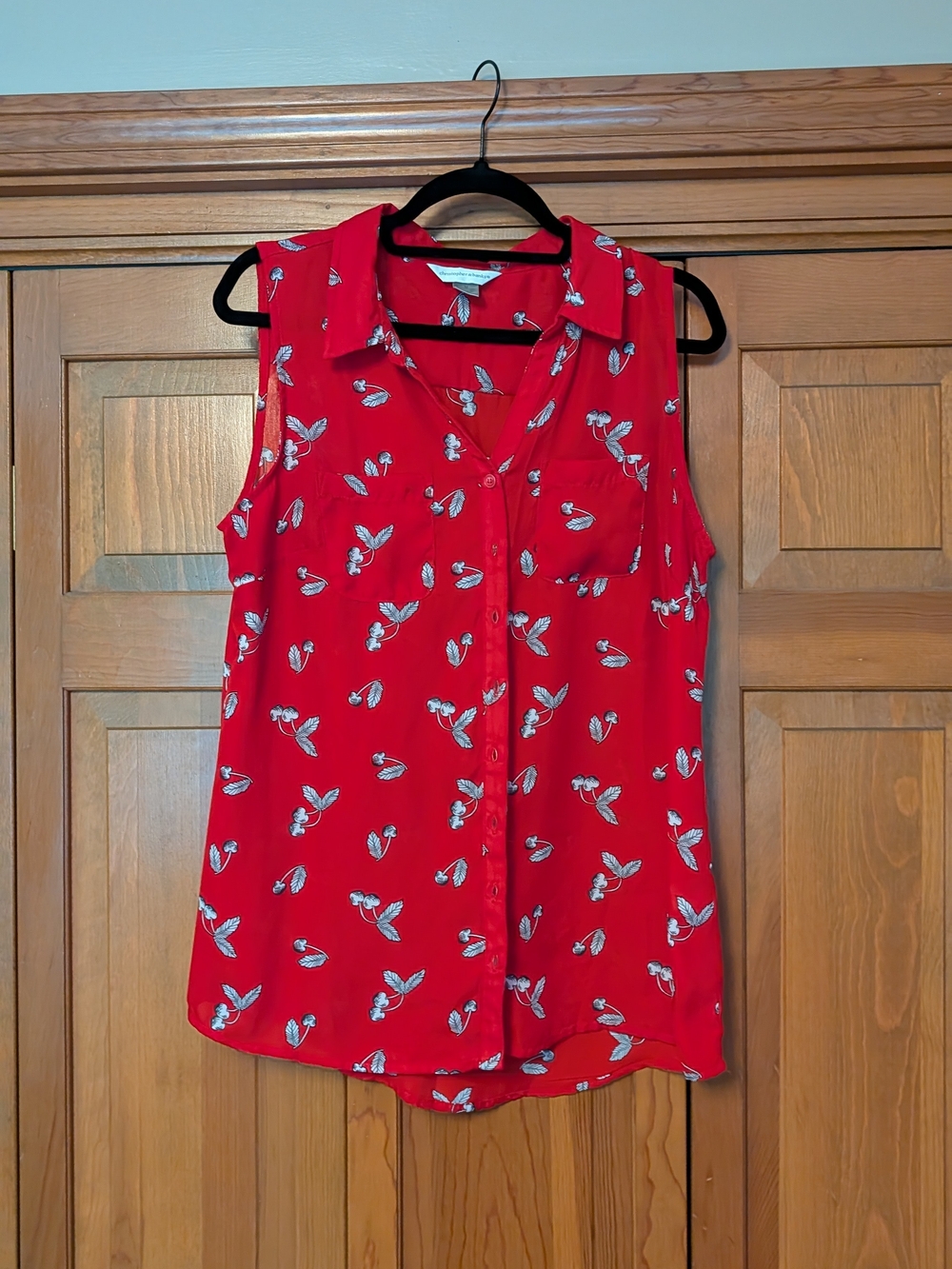 Christopher & Banks Red Sleeveless Bird-Print Blouse